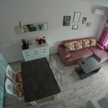 Apartment D And P